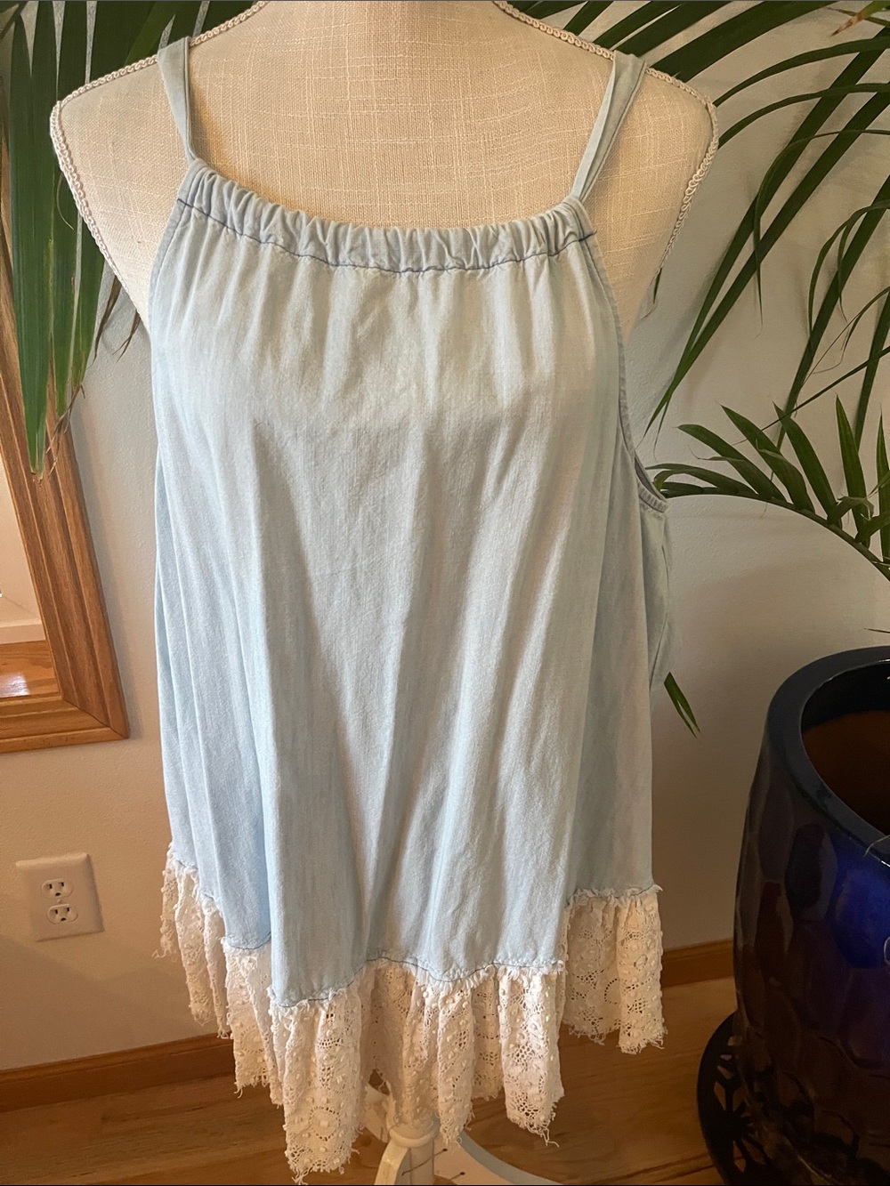 Vintage 316 Light Blue Tunic Adjustable Neckline with Cream Lace Trim Top